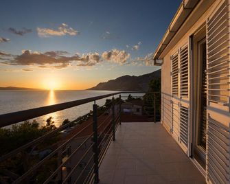 Abuela's Beach House - Brela - Balkon