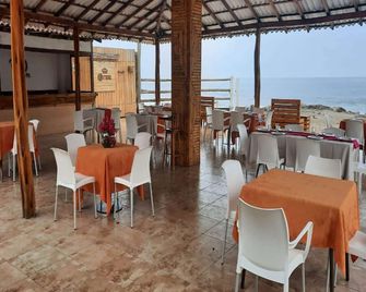 Howard Johnson by Wyndham Montanita - Montañita (Guayas) - Restaurant
