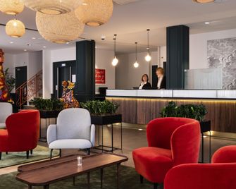 هوتل لو كولومبير - اوبرنيه - ردهة