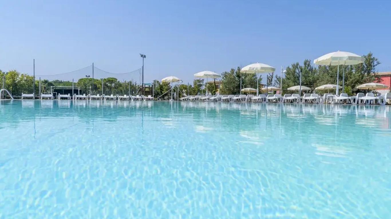 Adamo Ed Eva Resort