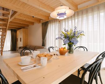 Pira Hotel - Hruševje - חדר אוכל