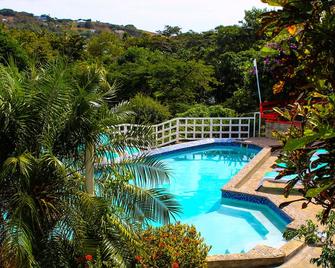 Sugarapple Inn - Friendship Bay - Pool