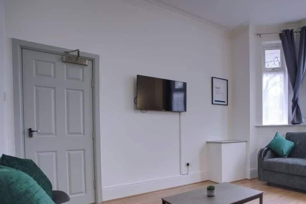 6 Bed Manchester Home Sleeps 18 Free Parking - Mánchester