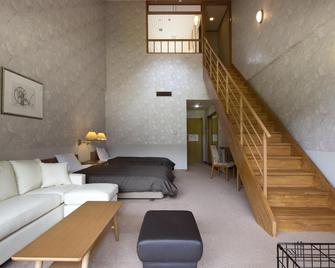 Matsusaka Doggie Paradise Hotel Smeall - Matsusaka - Living room