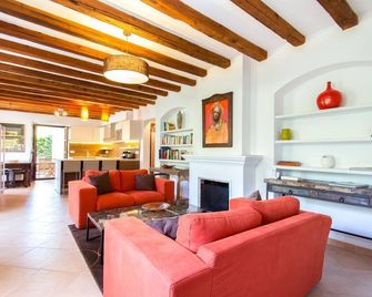 Can Flor - Deia - Living room