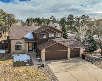 Monument Gym - Monument - Edificio