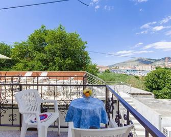 Apartments And Rooms Iva - Trogir - Balkong