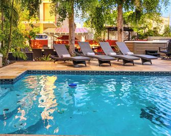 Luxurious San Juan Villa w/ Pool - Walk to Beach! - San Juan - Pool
