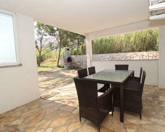 Apartment Marija - Kolan - Patio