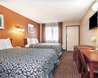 Red Carpet Inn - Elkton - Bedroom