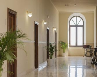 Chiostro San Francesco - Casa di Ospitalità Religiosa - Napoli - Lobi