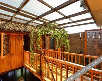 Guyanhua Country Niannian Youyu Inn - Lishui - Balkon