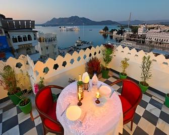 Hotel Krishna Niwas - Udaipur - Balcón
