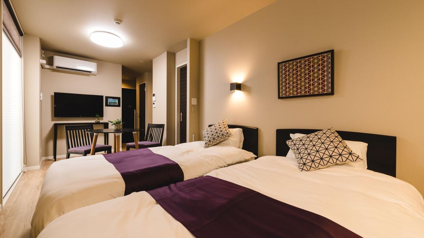 Trip Base Hakataekimae