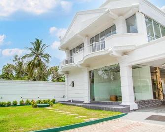 OYO 125 Hotel Remaco - Gampaha - Budova