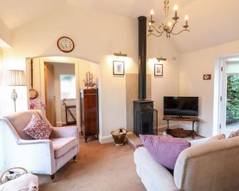 Abbey View Farm Cottage - Uttoxeter - Huiskamer