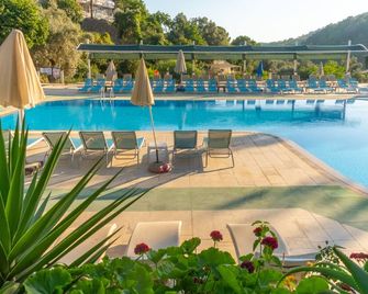 Pink Palace Hotel - Ölüdeniz - Bể bơi