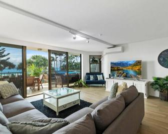 The Rocks Resort - Official - Currumbin - Living room