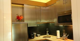 One On Marlin Resort - Providenciales - Kitchen