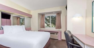 Knights Inn & Suites Allentown - Allentown - Bedroom
