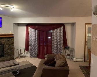Brand New Humble Abode Near Jber Base - Anchorage - Sala de estar