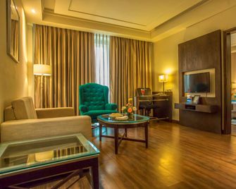 Sarovar Portico- Jalandhar - Jalandhar - Sala de estar