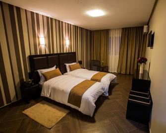 Hotel Swani - Meknes - Bedroom