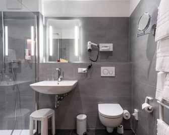 Hotel Elysee - Seligenstadt - Bathroom