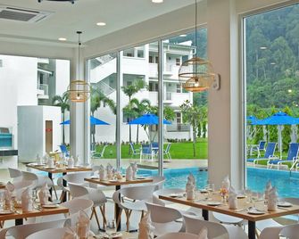 Avi Pangkor Beach Resort - Pulau Pangkor - Restaurant