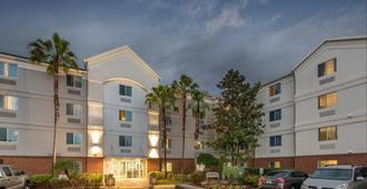 Candlewood Suites Lake Mary - Lake Mary - Building