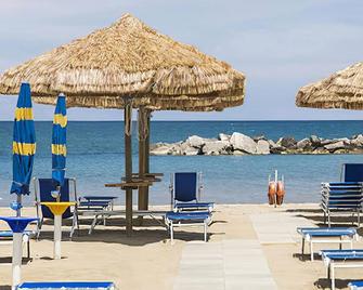 Magnificat Hotel&Resort - Canosa Sannita - Beach