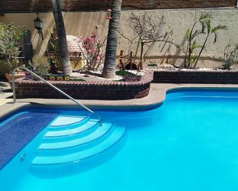 Las Gaviotas Condo-Hotel La Paz Bcs - La Paz - Bể bơi