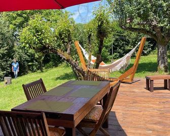 Charming house with pond - Партене - Патіо