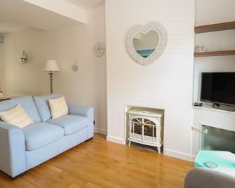 Gull's Nest - Lowestoft - Living room