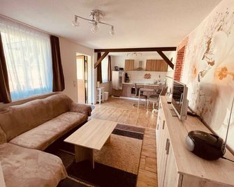 Fewo 3 - Fewo Am Haussee Feldberger Seelandschaft - Feldberg - Sala de estar