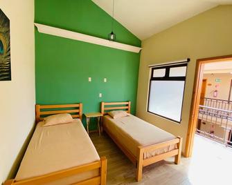 Tierra Alta Hostal - San Cristóbal de las Casas - Habitación