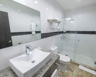 Basha Hotel & Restaurant - San Pedro Sula - Koupelna