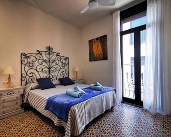 La LLar de la Kim, Bonita casa a 150m del mar y 40km de Barcelona - Arenys de Mar - Habitació