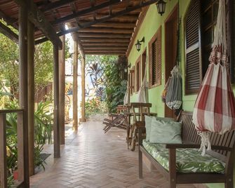 Pousada Albatroz - Vila do Abraao - פטיו