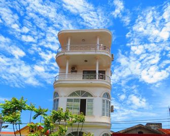 Nam Long Hotel - Dong Hoi - Edifício