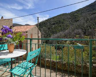 2 Bedroom Gorgeous Home In Marignana - Marignana - Balcón