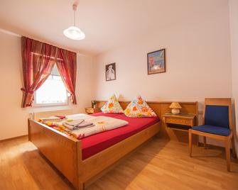 Hotel Burghof - Stolberg - Bedroom