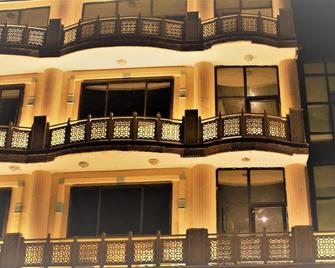 Hotel Maharana Palace - Mathura - Building