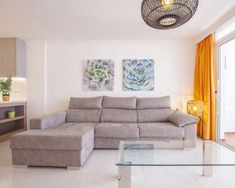 Apartamento Atlántico Playa 2 - Puerto Naos - Pokój dzienny
