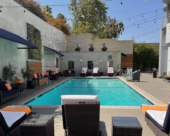 Enjoy Rooftop Dining and Iconic LA Views at Quirky West Los Angeles Room - Los Angeles