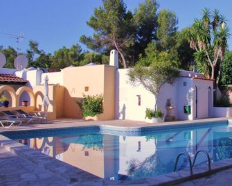Hacienda Encanto del Rio - Santa Eulalia del Rio - Pileta