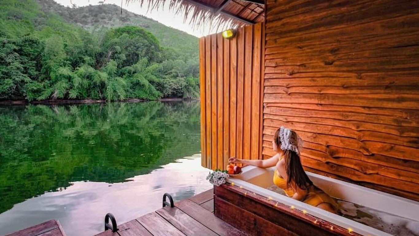 เดอะฮับ เอราวัณ รีสอร์ท