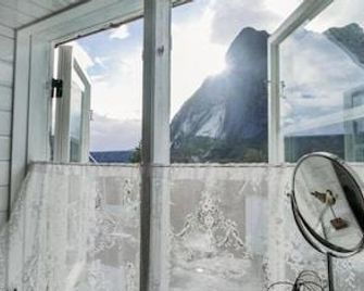 Catogården - Boutique Home & Activity Centre - Reine - Soverom