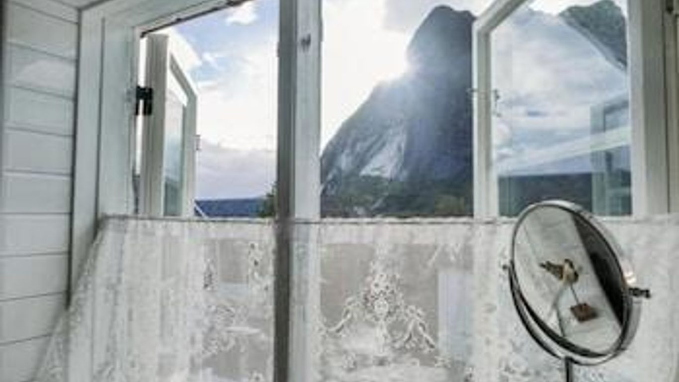 Catogården - Boutique Home & Activity Centre