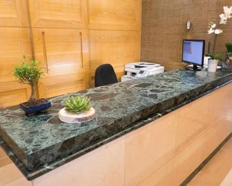 Hotel Simancas - Simancas - Front desk